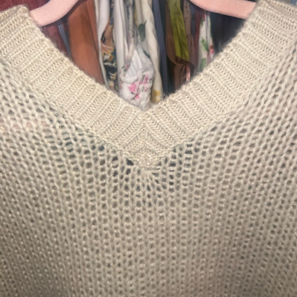 QED London Cream V-Neck Sweater - Picture 5 of 5